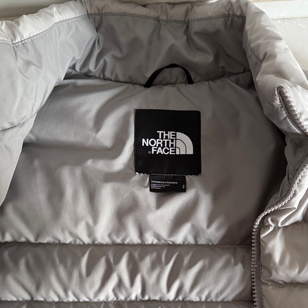 The North Face Stone Gray Quilted Jacket - Picture 2 of 3